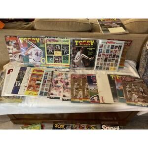 VTG VINTAGE PHILADELPHIA PHILLIES SCORE CARDS YEAR BOOKS 30 MAGAZINES LOT